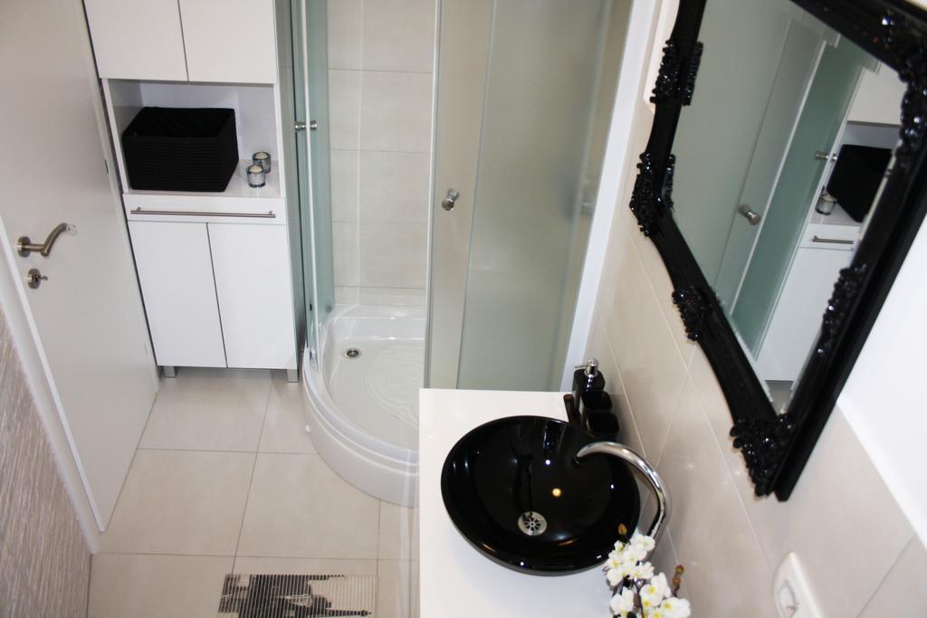 Apartment One Vision Split Rom bilde